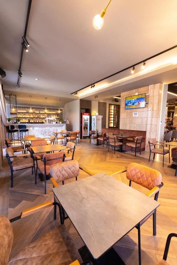 New Donantelo Hotel วญอเรอ ภายนอก รูปภาพ
