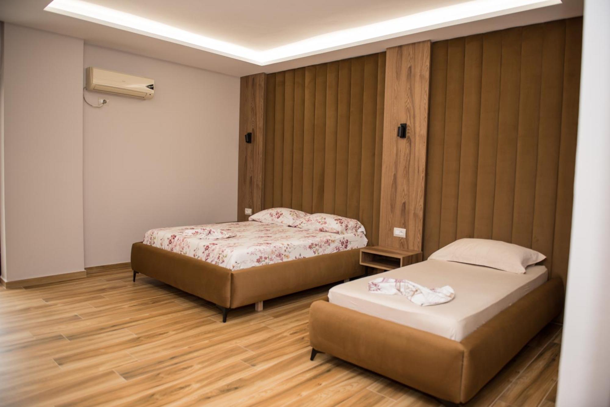 New Donantelo Hotel วญอเรอ ภายนอก รูปภาพ